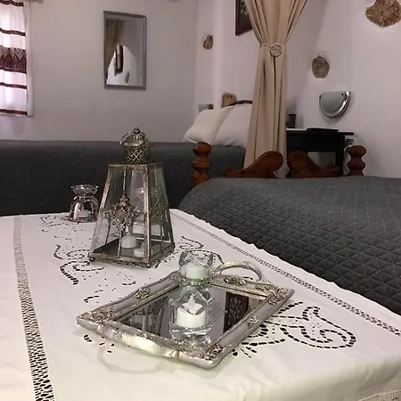 Little Guest house Athens